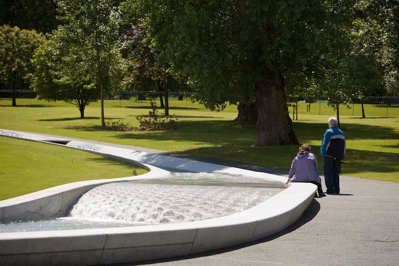 globedge-travel-london-hyde-park-diana-memorial-fountain