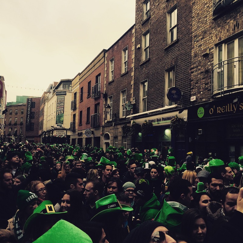 footage of temple bar on st patricks day