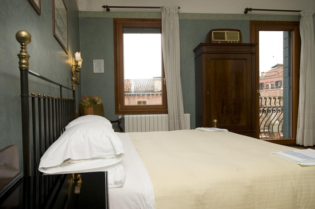 globedge-travel-italy-venice-cheap-hotels-bb-smarco