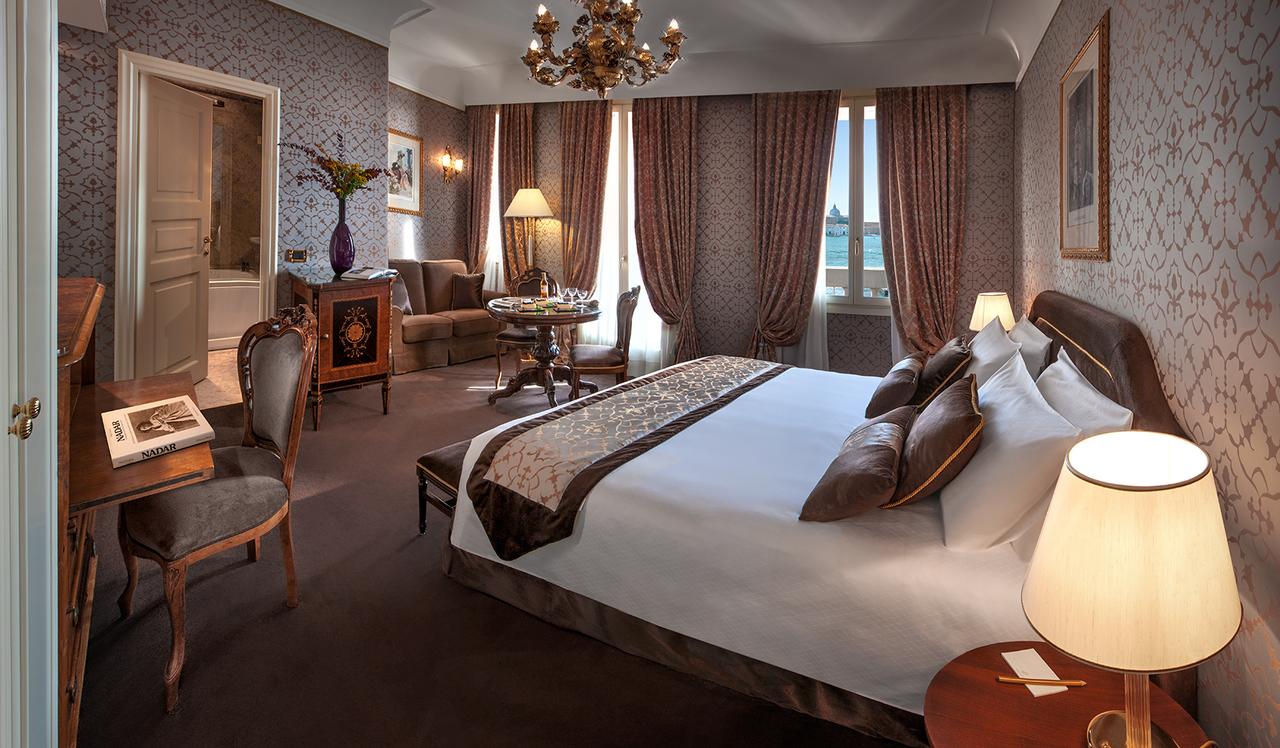 globedge-travel-italy-venice-hotel-londra-palace