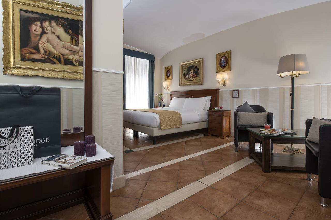 globedge-travel-italy-rome-cheap-hotel-des-artistes