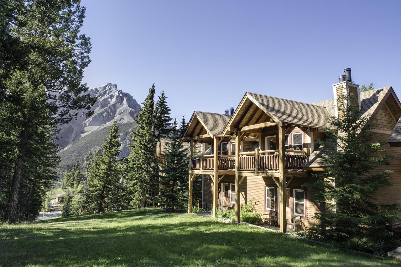 globedge-travel-canada-best-hotels-banff-buffalo-mountain-lodge