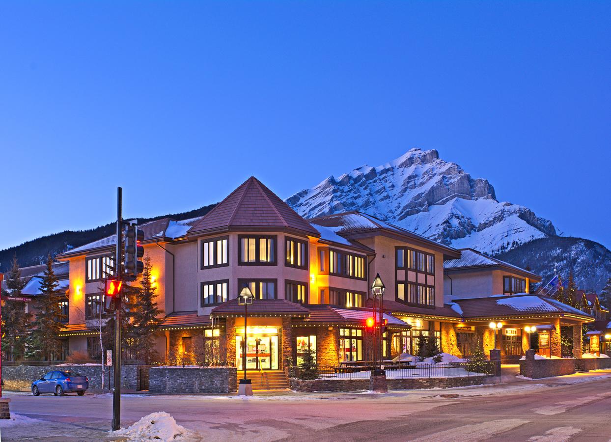 globedge-travel-canada-best-hotels-banff-elk+-avenue-hotel
