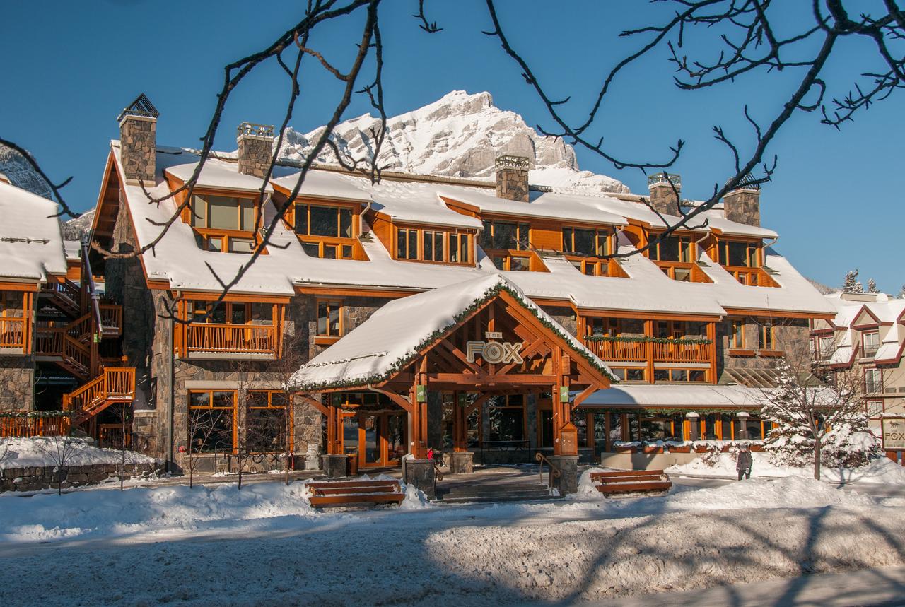 globedge-travel-canada-best-hotels-banff-fox-hotel-suites