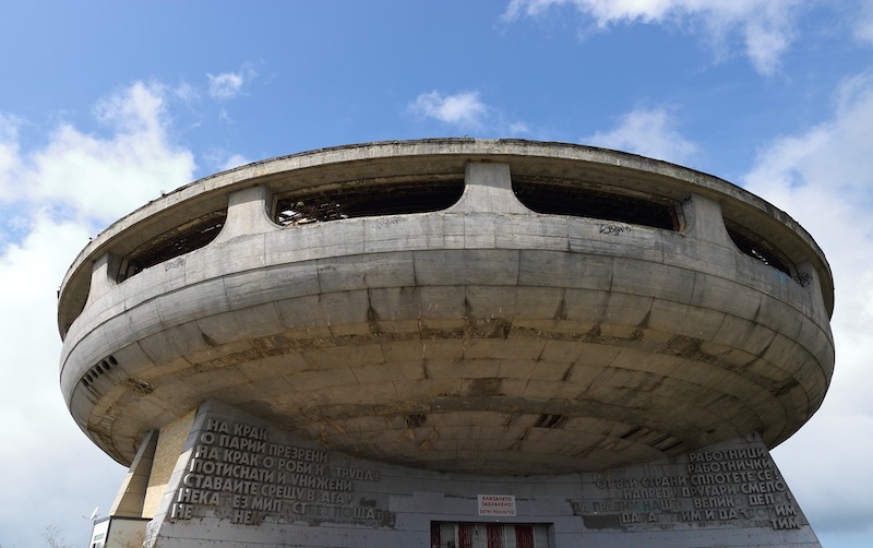 globedge-travel-bulgaria-Buzludzha-Monument-cold-war