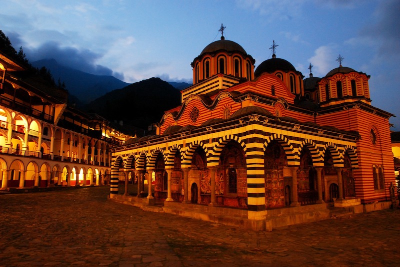 globedge-travel-bulgaria-rila-monastery-usesco