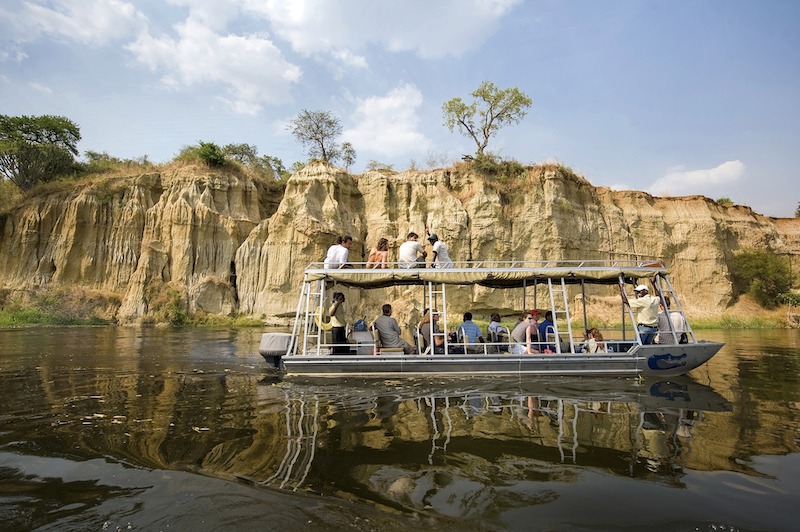 globedge-travel-uganda-murchison-national-park-boat